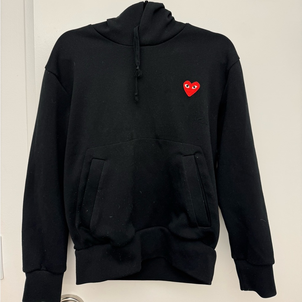Comme Des Garçons Play Black Hoodie Red heart 100% authentic-
size S